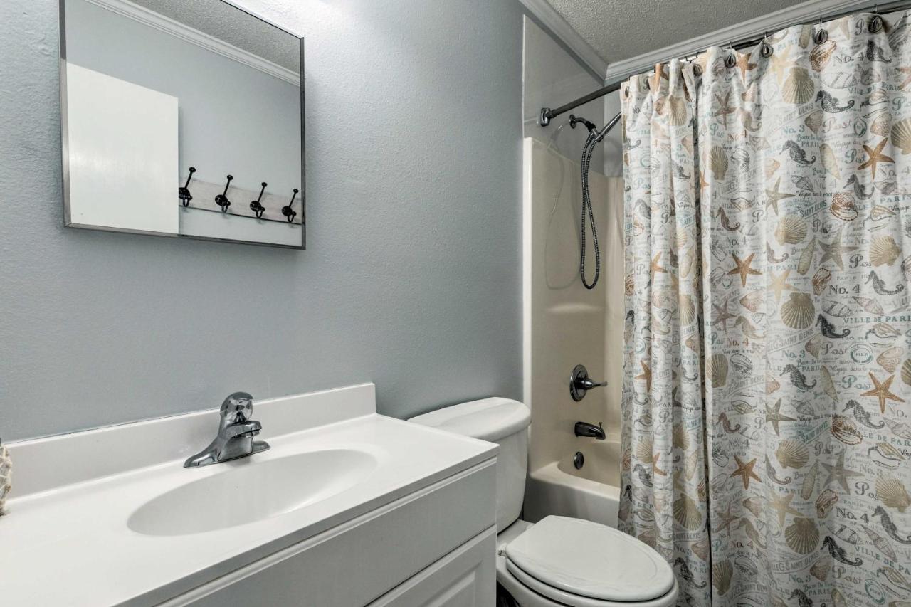 Downtown Gulf Shores Condo - 1 Block To Beach! ภายนอก รูปภาพ